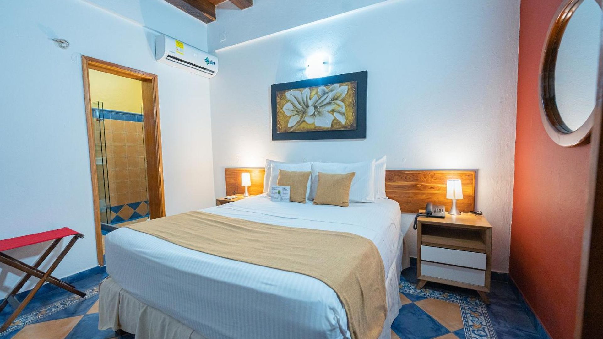 Hotel 3 Banderas 3*