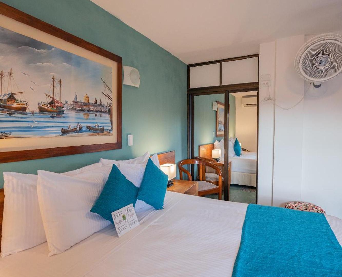3 Banderas Hotel 3*