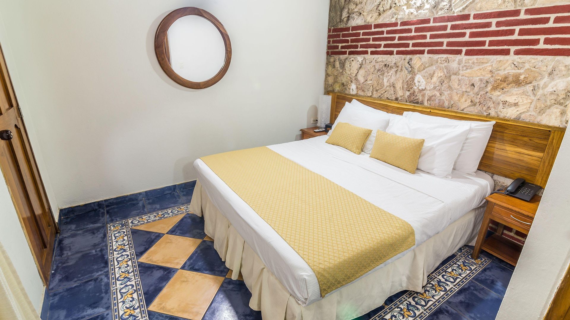 Hotel 3 Banderas