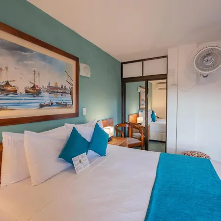 3 Banderas Hotel 3*