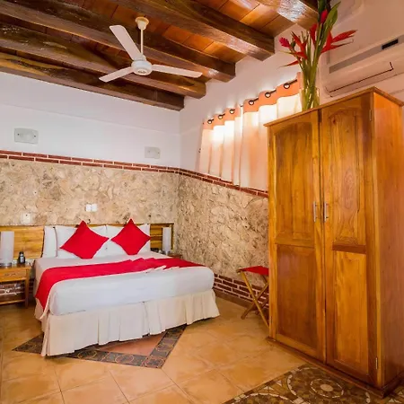Hotel 3 Banderas