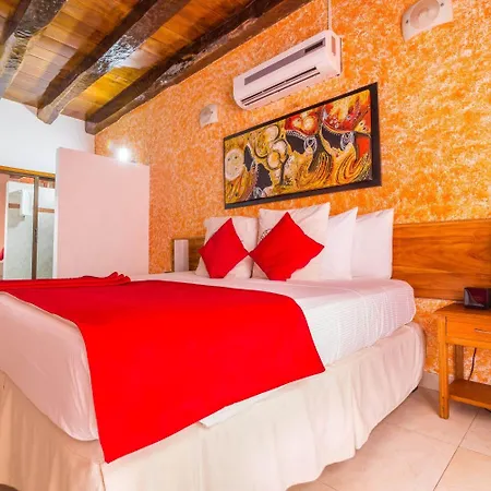 3 Banderas Hotel