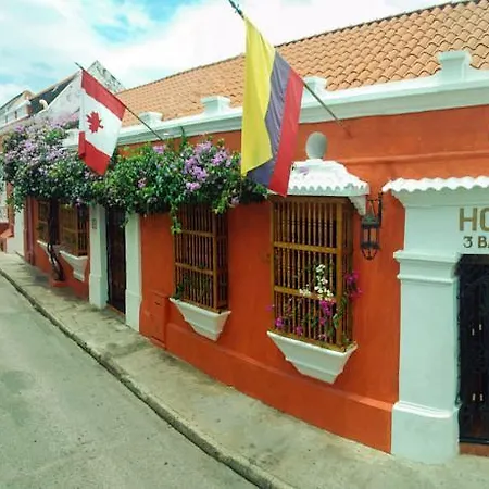 Hotel 3 Banderas 3*
