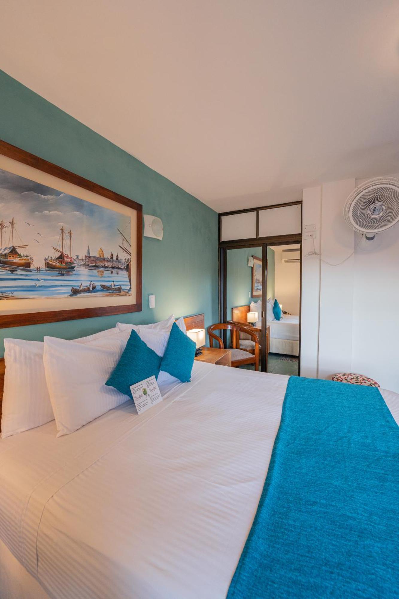 3 Banderas Hotel 3*