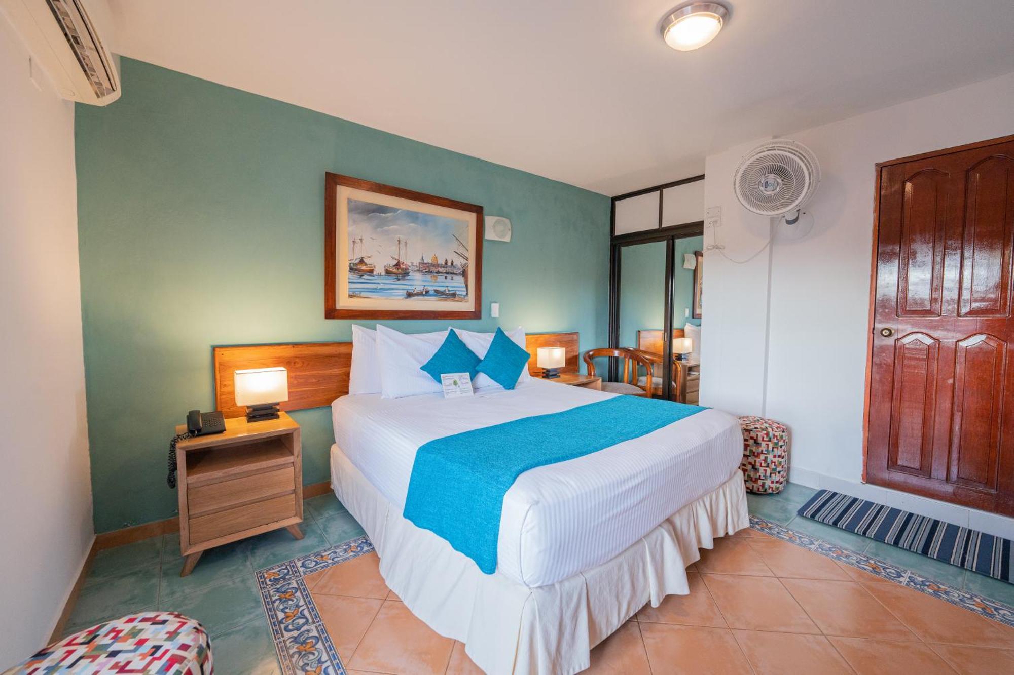 Hotel 3 Banderas Cartagena