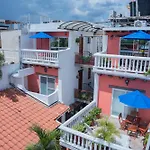Hotel 3 Banderas