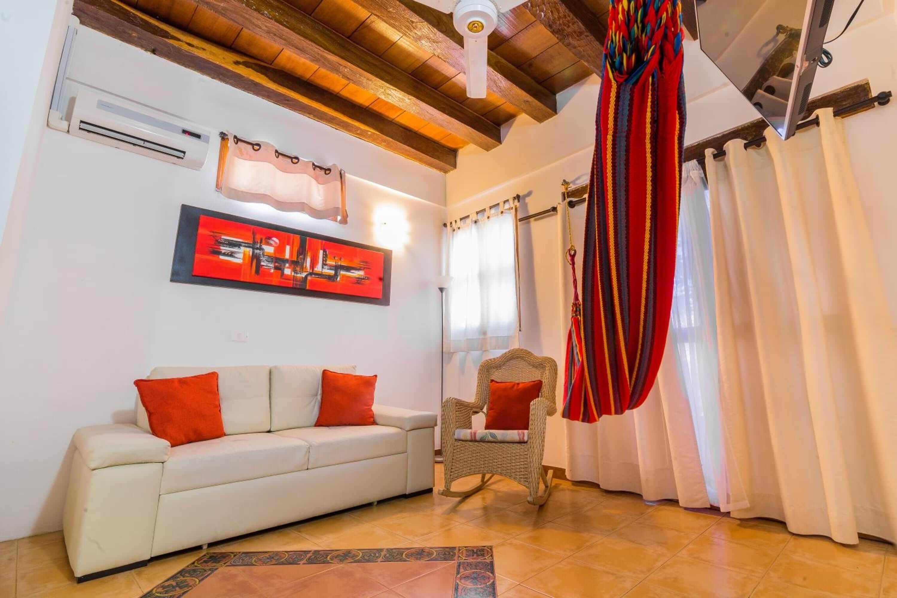 Hotel 3 Banderas 3*